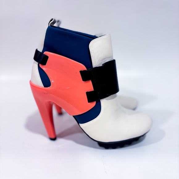 UNITED NUDE Cream & Orange Sculptural Heel Booties – EU 37 * - Picture 9 of 12